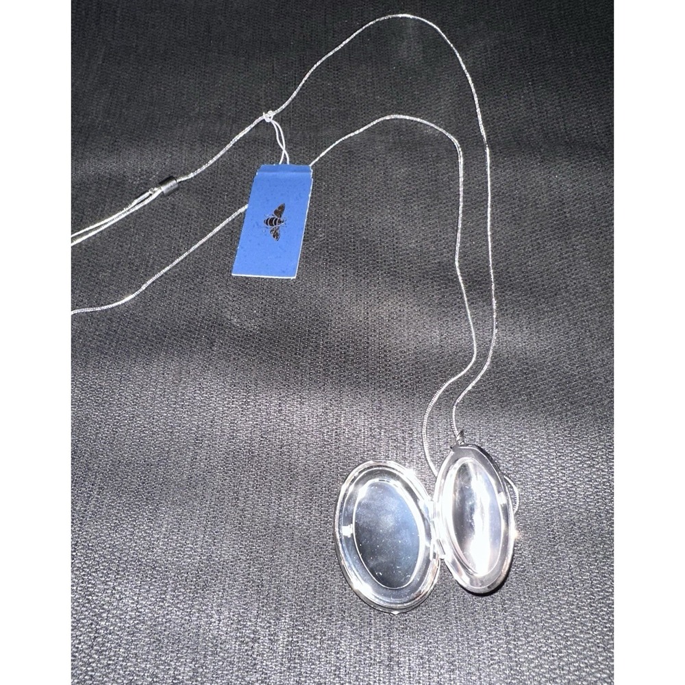 Locket necklace! NWT